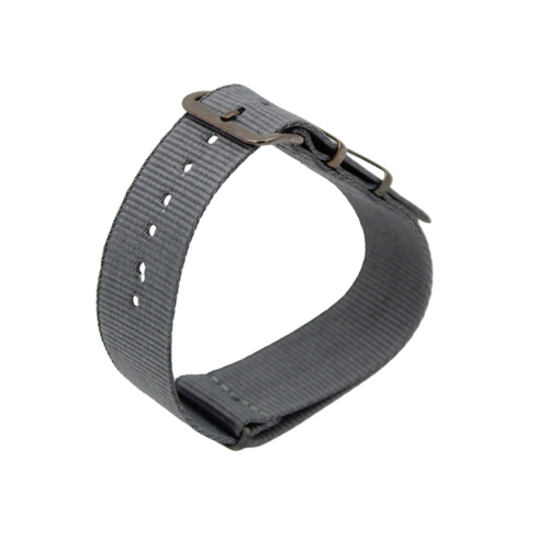 Harmaa nato-hihna, jossa on gunmetal-solki